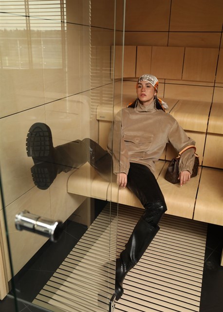 Sweatshirt - photo 10137