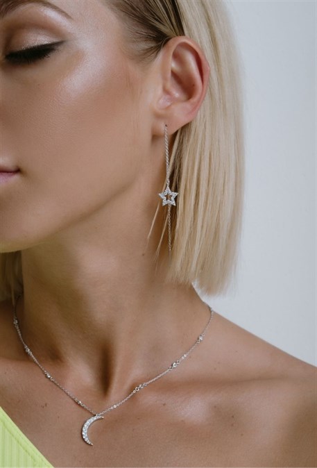 Crescent Moon Necklace - photo 12226