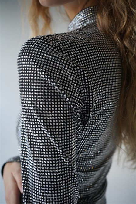 Rhinestone turtleneck - photo 17975