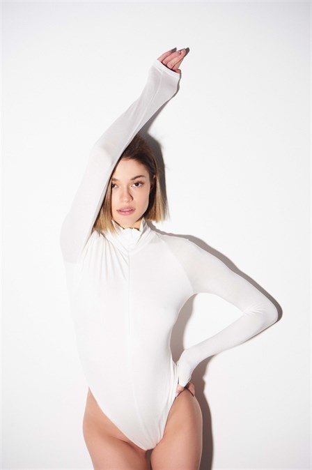 Body with zipper - photo 20684