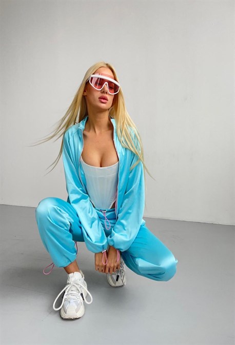 joggers - photo 32400