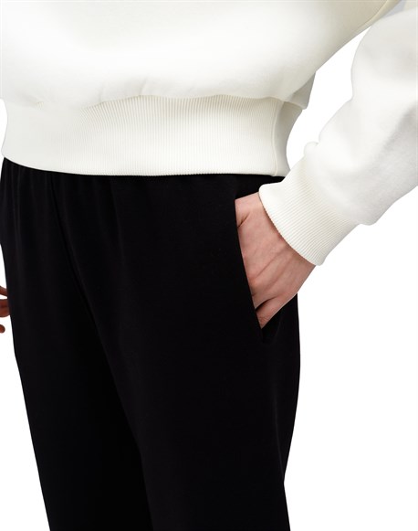 Straight pants with elastic band - photo 32456