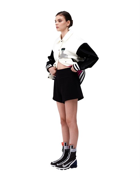 Shorts - photo 32535