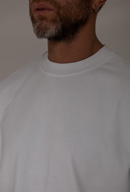 T-shirt - photo 36883