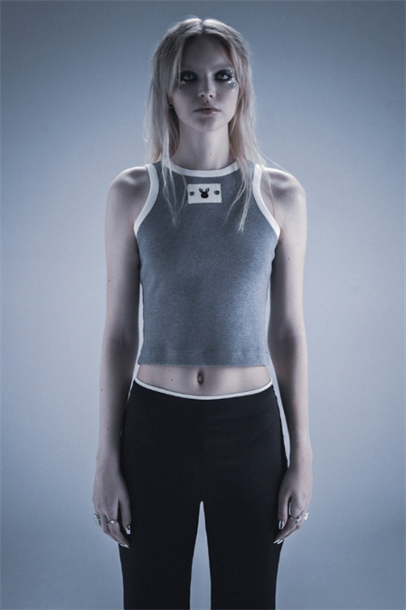 T-shirt - photo 39036