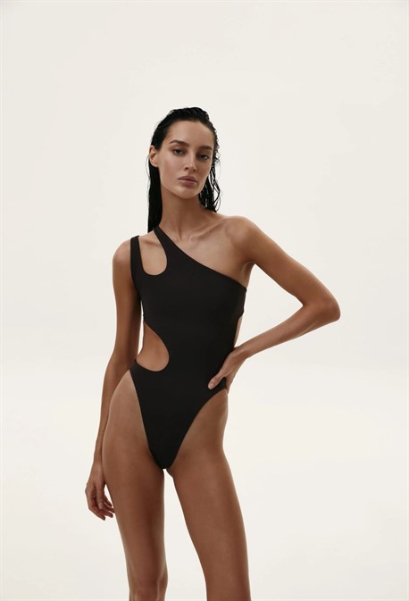 Swimsuit - photo 39045