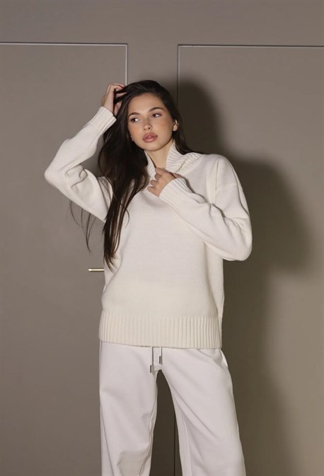 Sweater - photo 39179