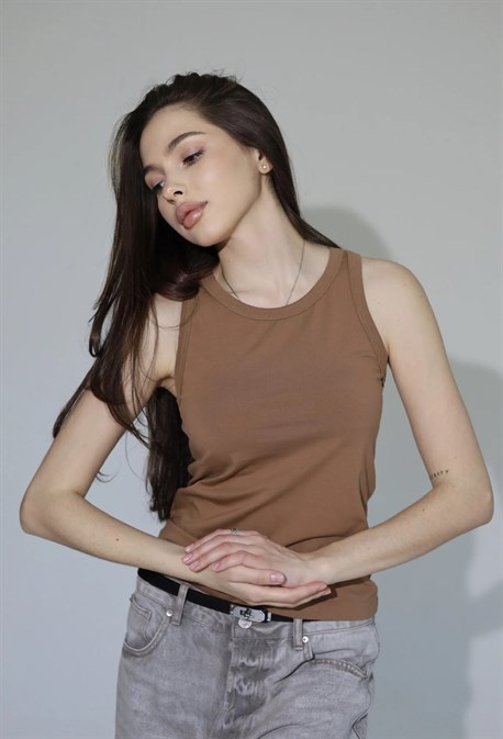 T-shirt - photo 39395