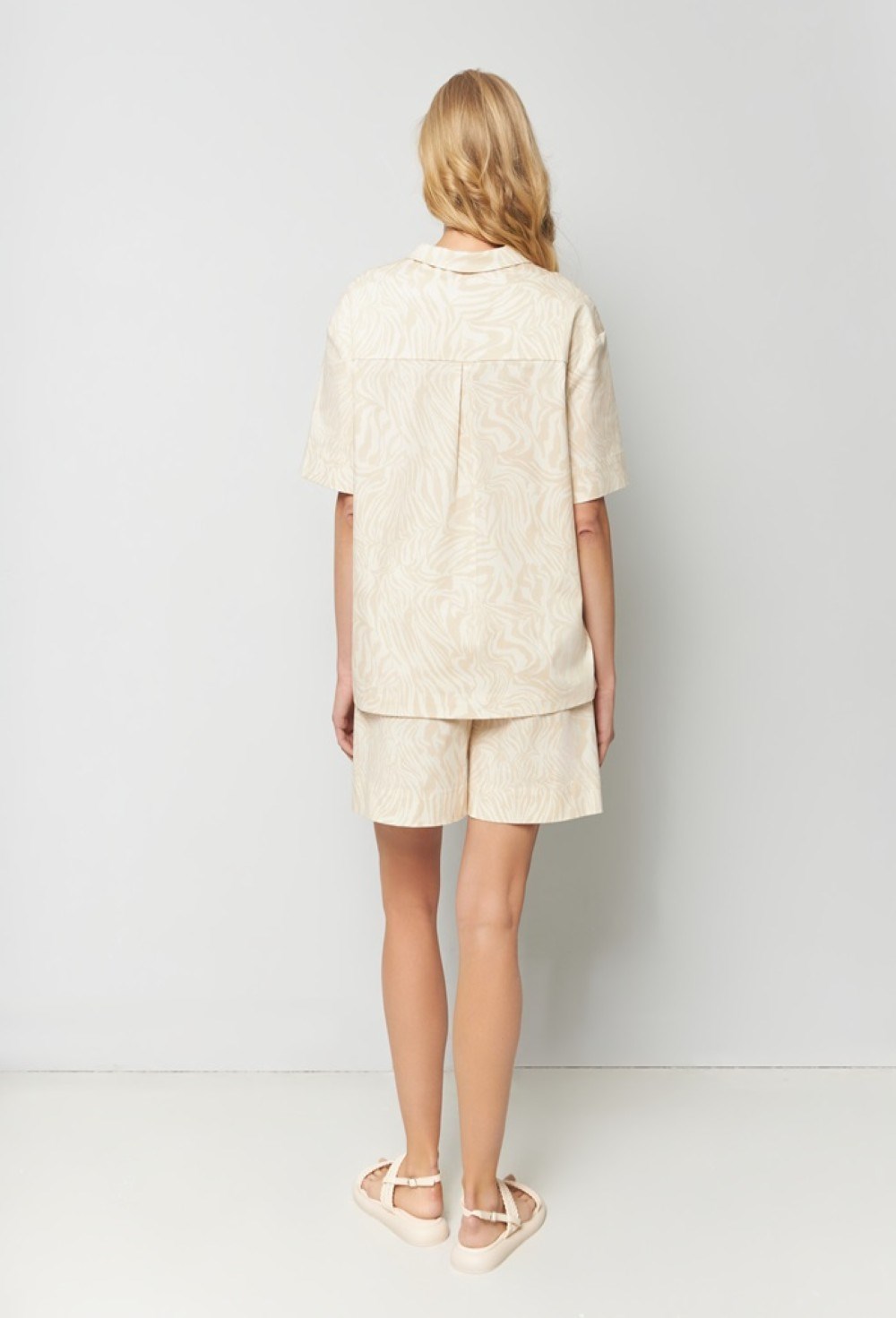 Shorts - photo 43608