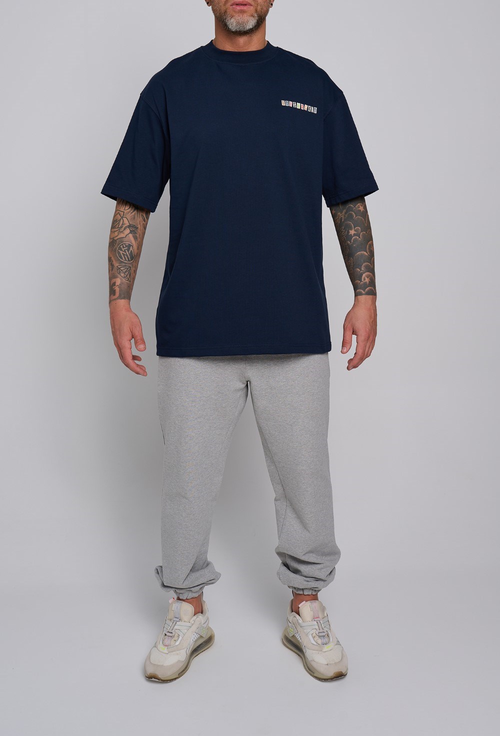 T-shirt - photo 44044