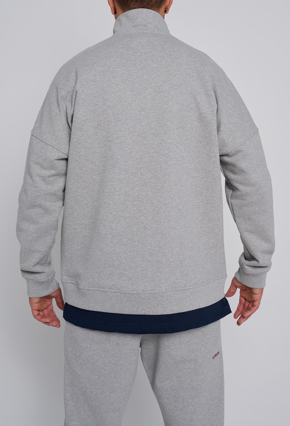 Sweatshirt - photo 44075