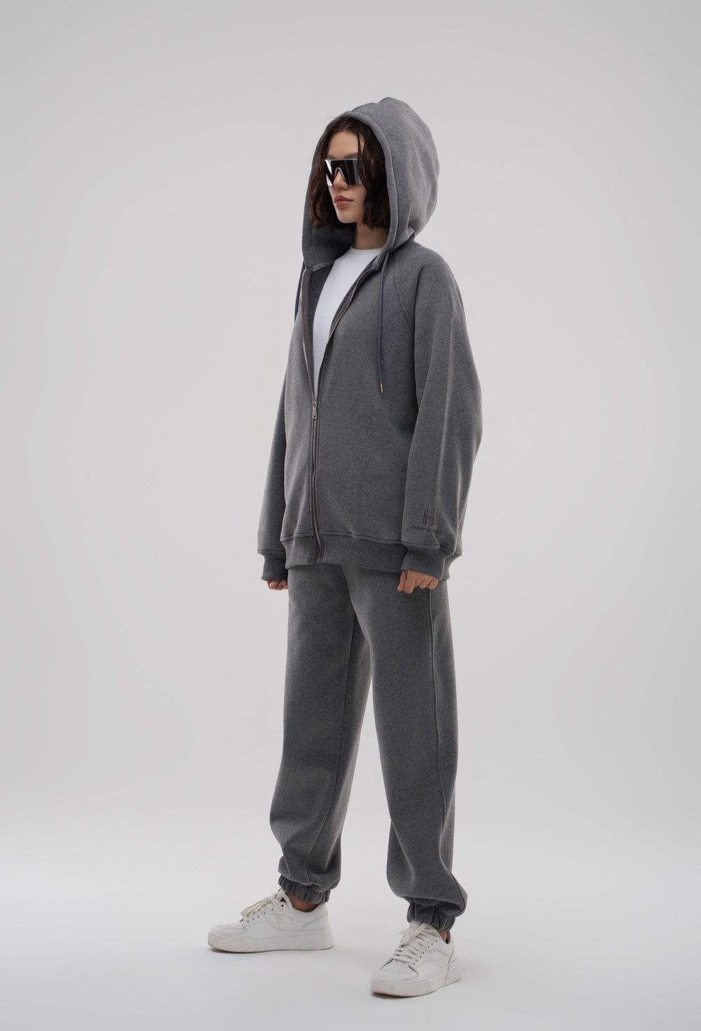 Sport suit - photo 44894