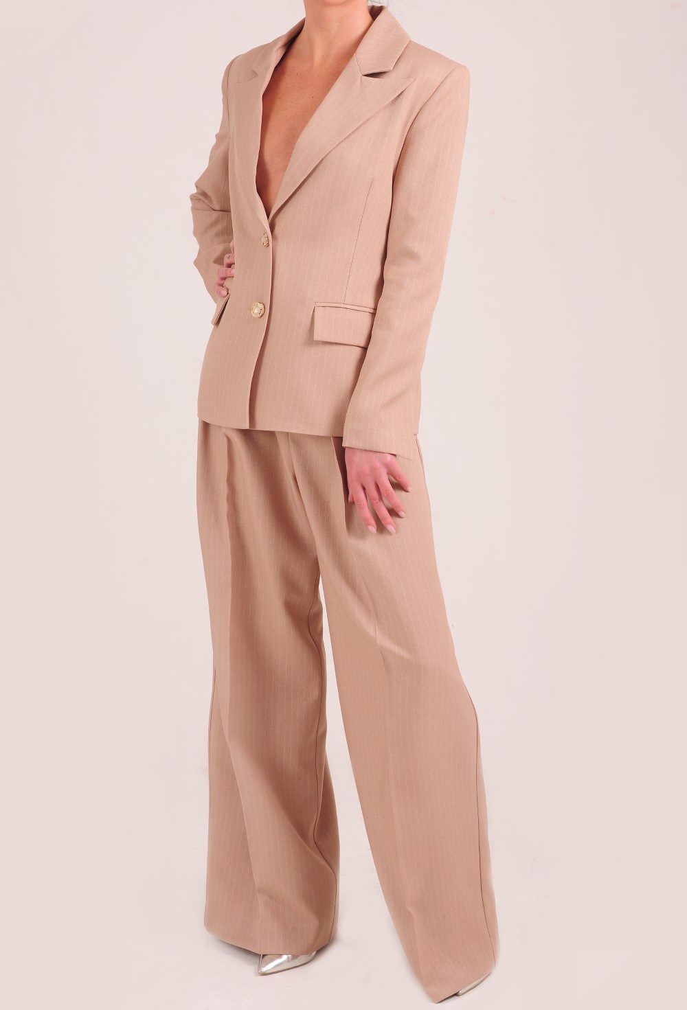 Suit with trousers - photo 45371