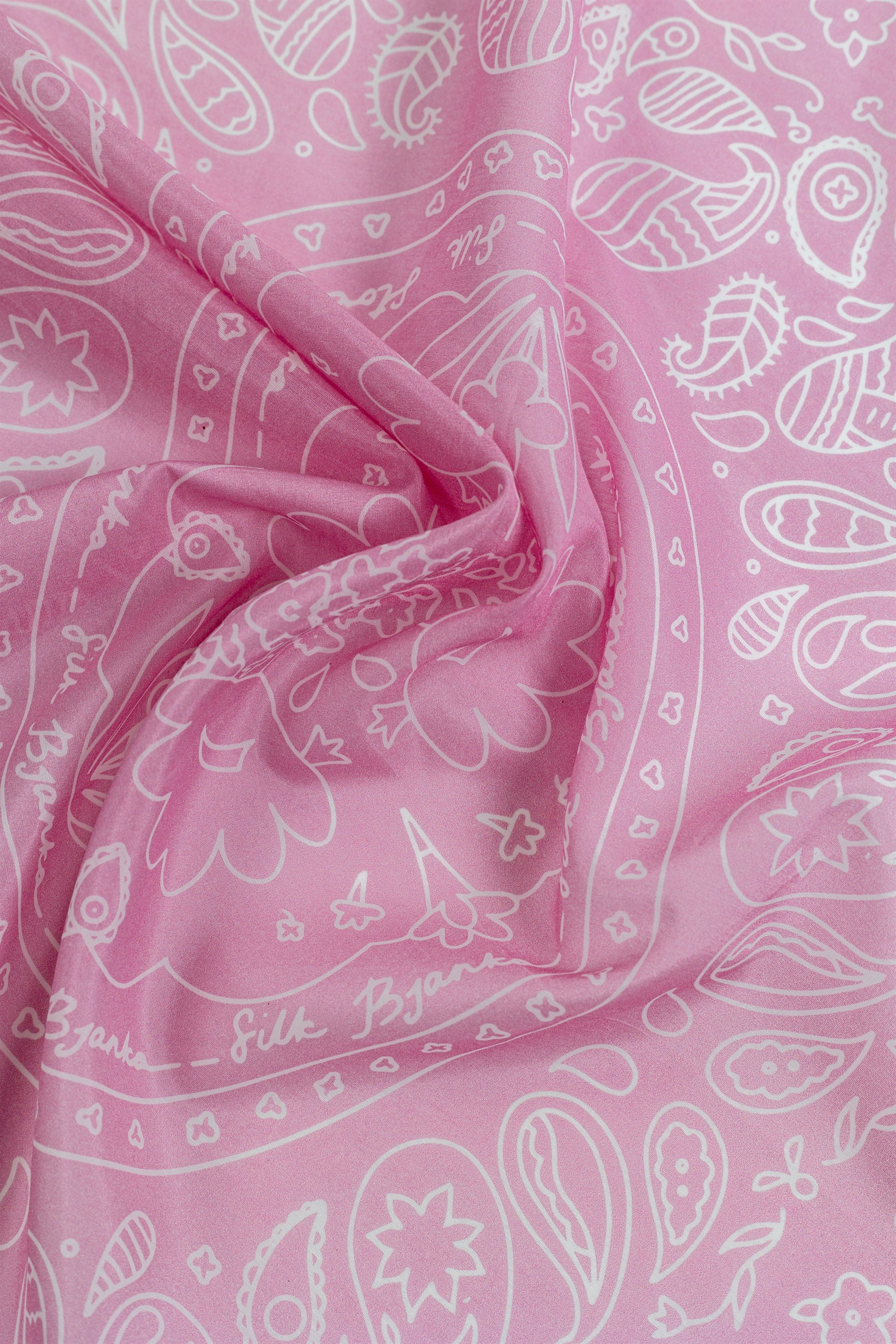 Handkerchief - photo 45574