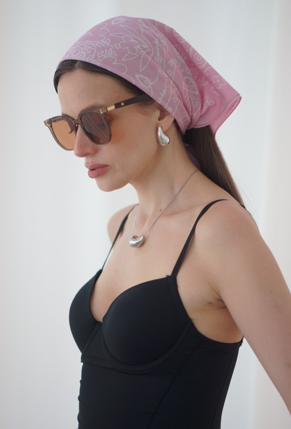 Handkerchief - photo 45577