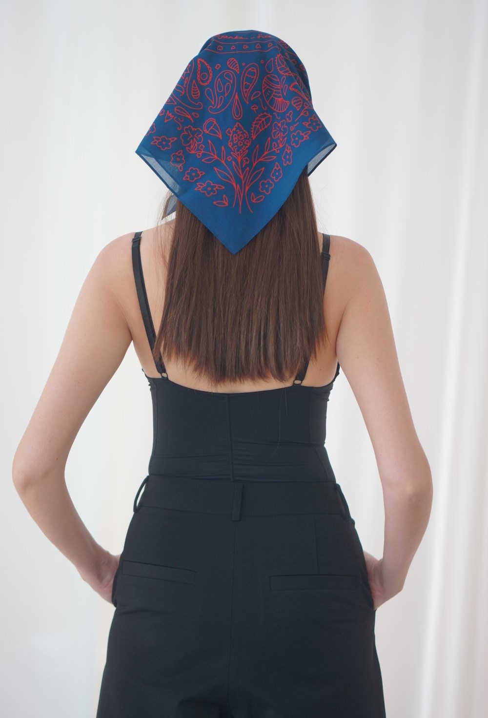 Handkerchief - photo 45583