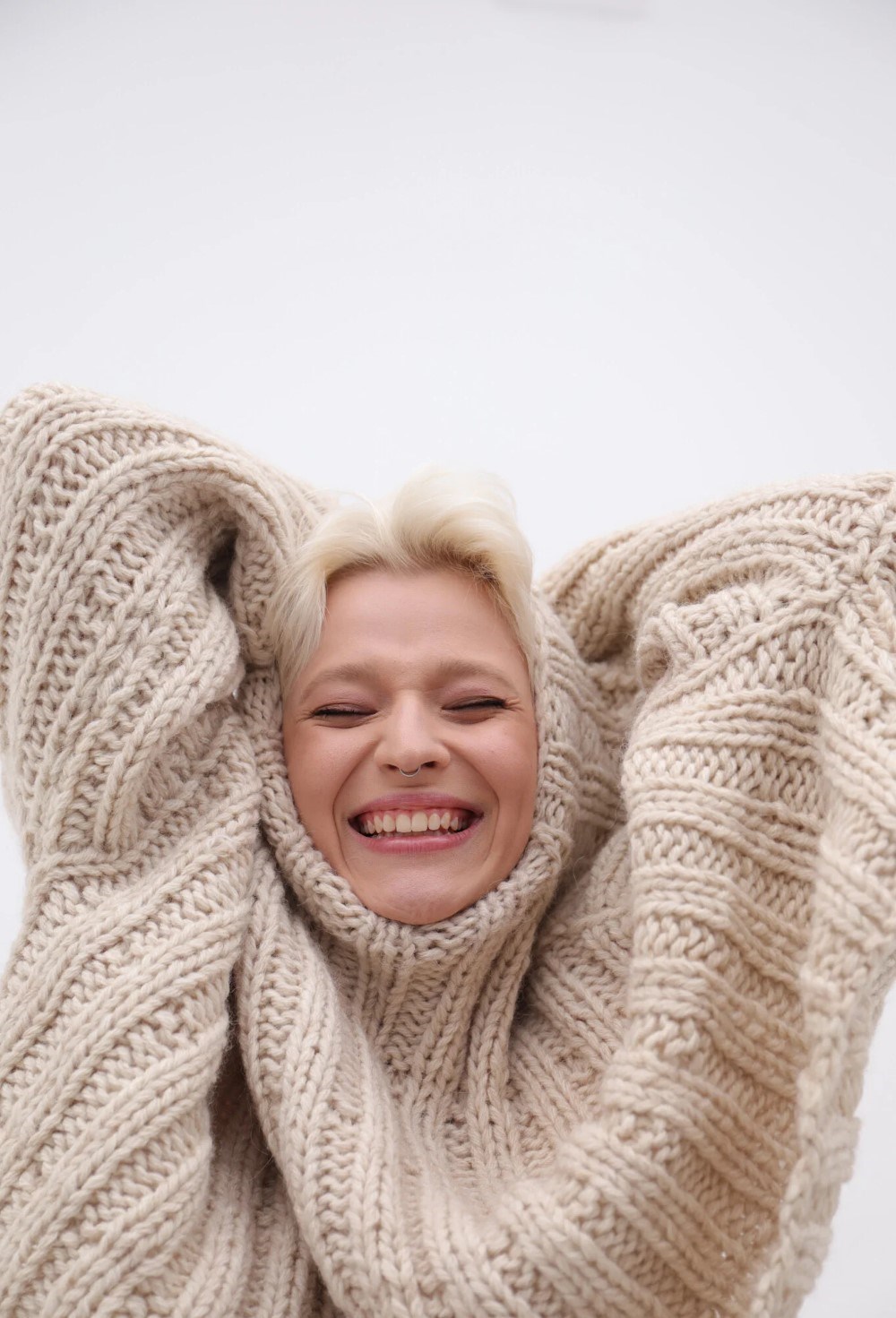 Sweater - photo 45789