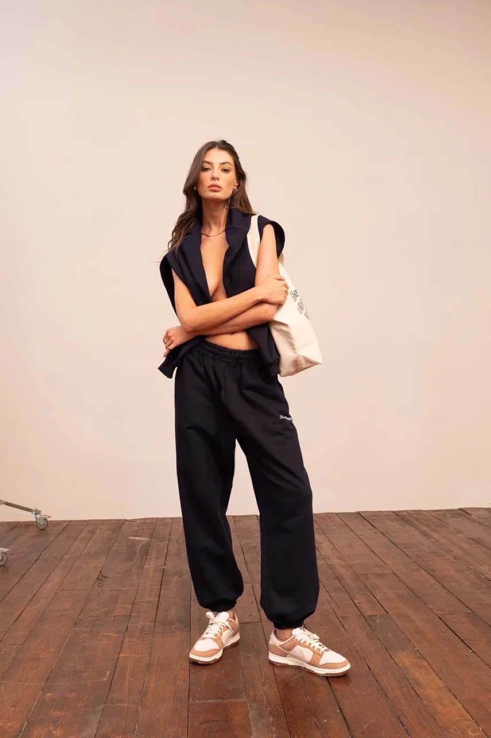 Joggers - photo 47732