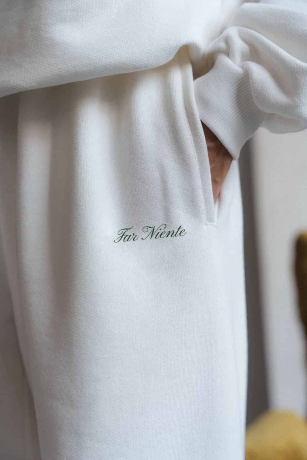 Joggers - photo 47737