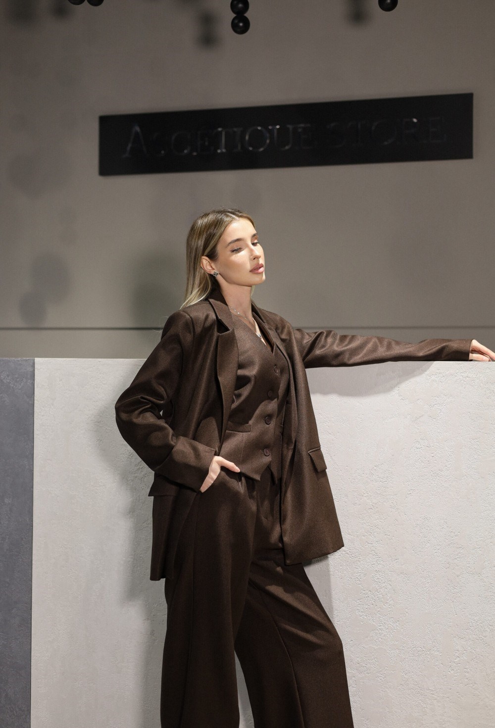 Suit - photo 49301