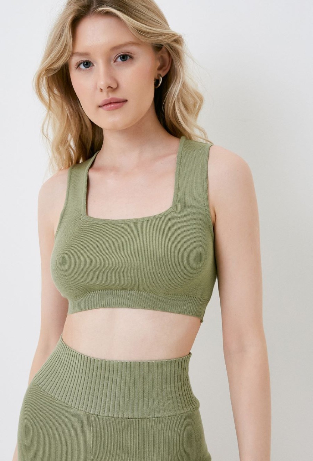 T-shirt top - photo 49823