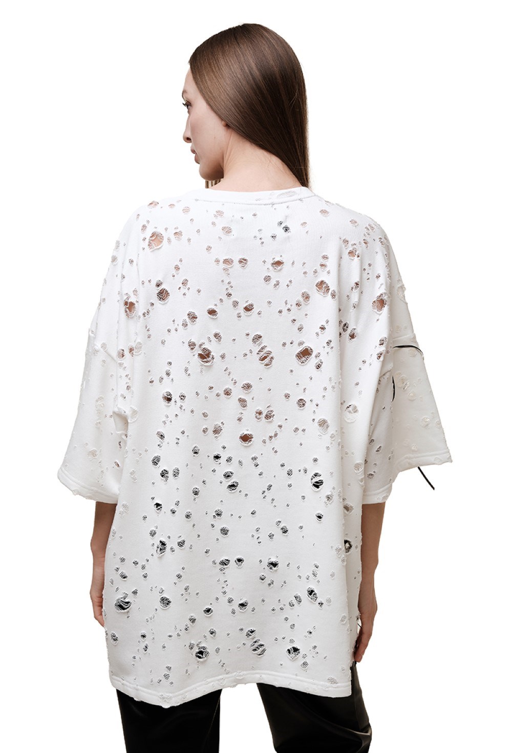 Three-dimensional hole punch T-shirt - photo 50391