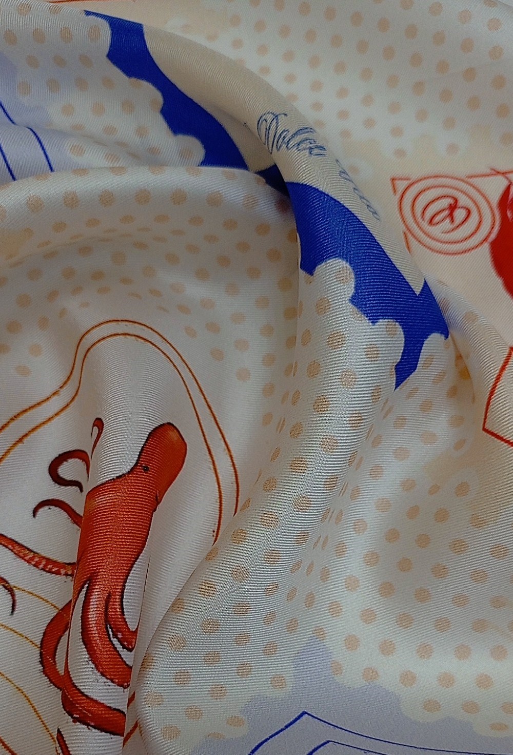 Handkerchief - photo 50835