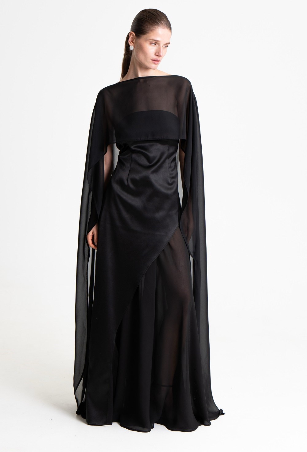 Selene's Silhouette cape - photo 51412