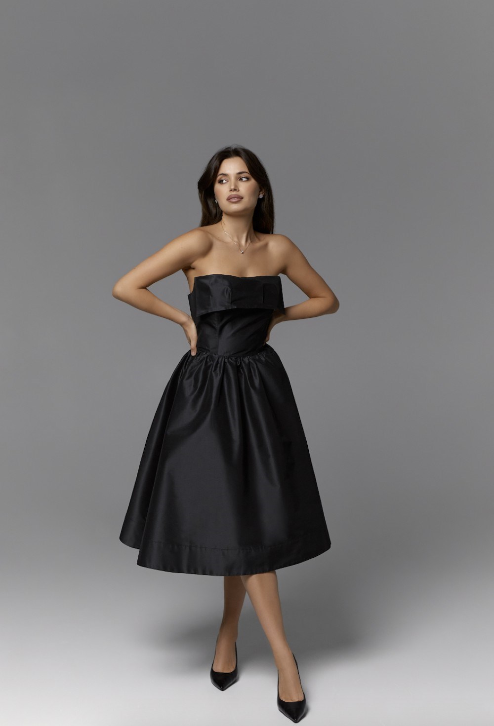 Puffy dress with a lapel - photo 55203