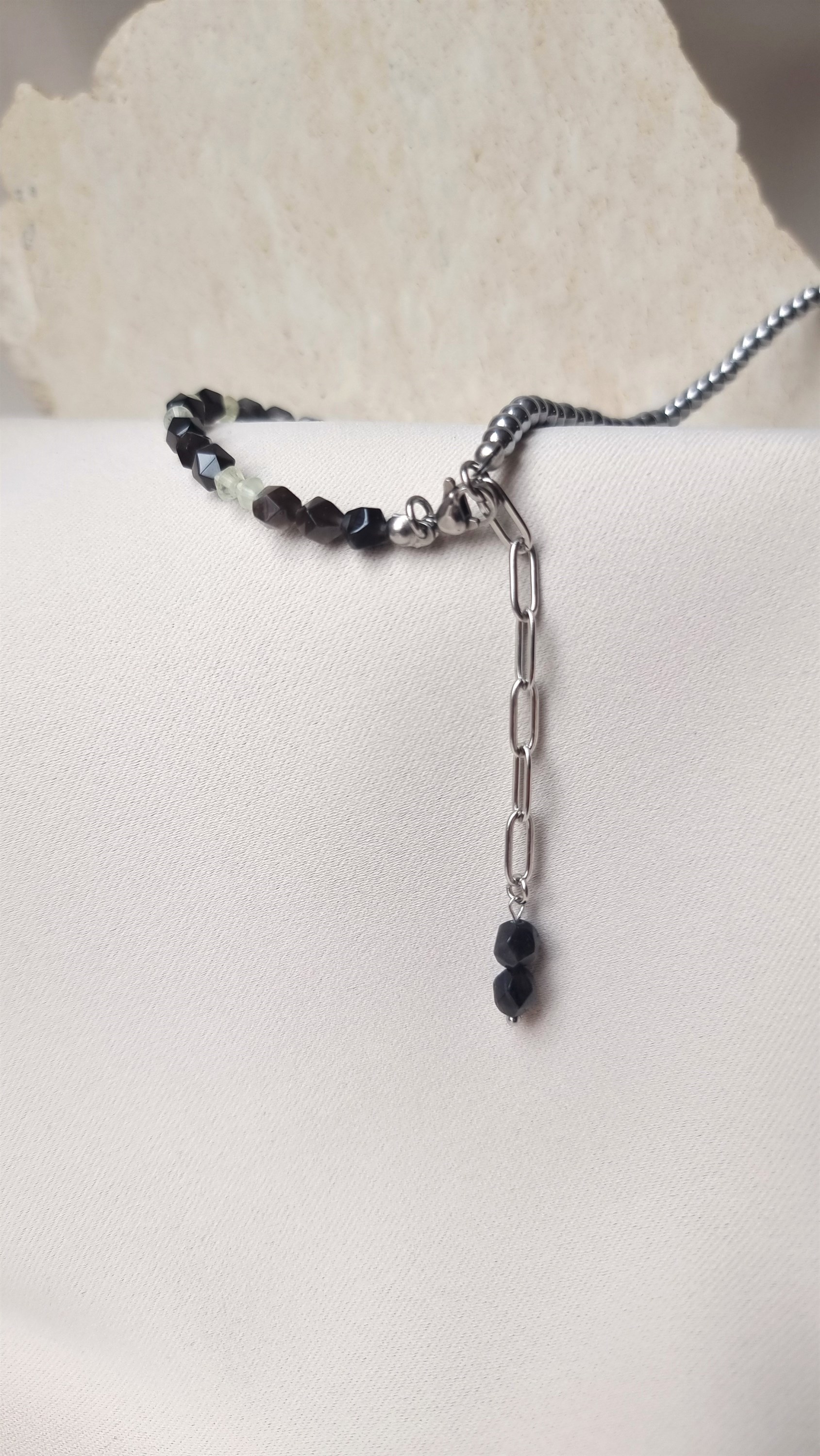 Magic of Contrast Necklace - photo 55377