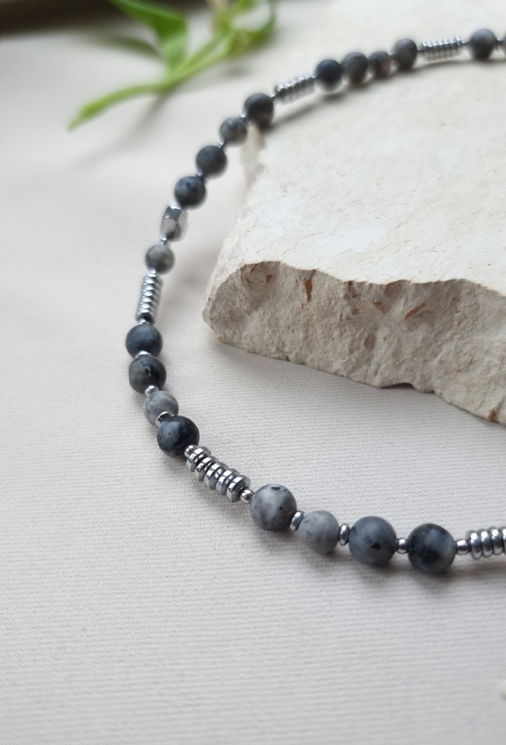 Gray Simplicity Necklace - photo 55404