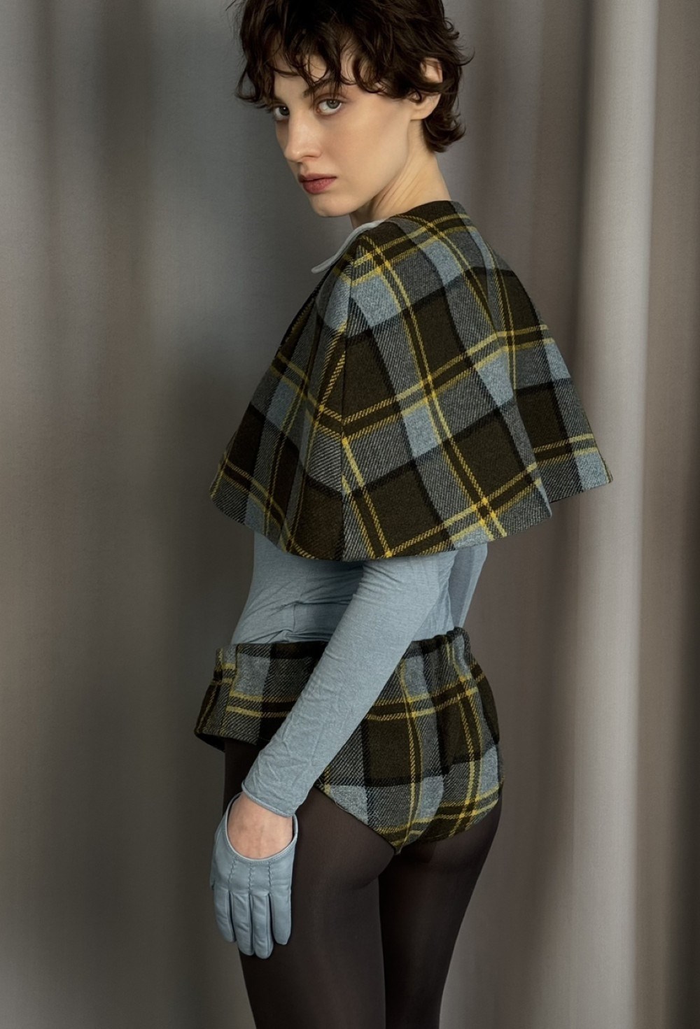 Peggy Plaid cape - photo 55529