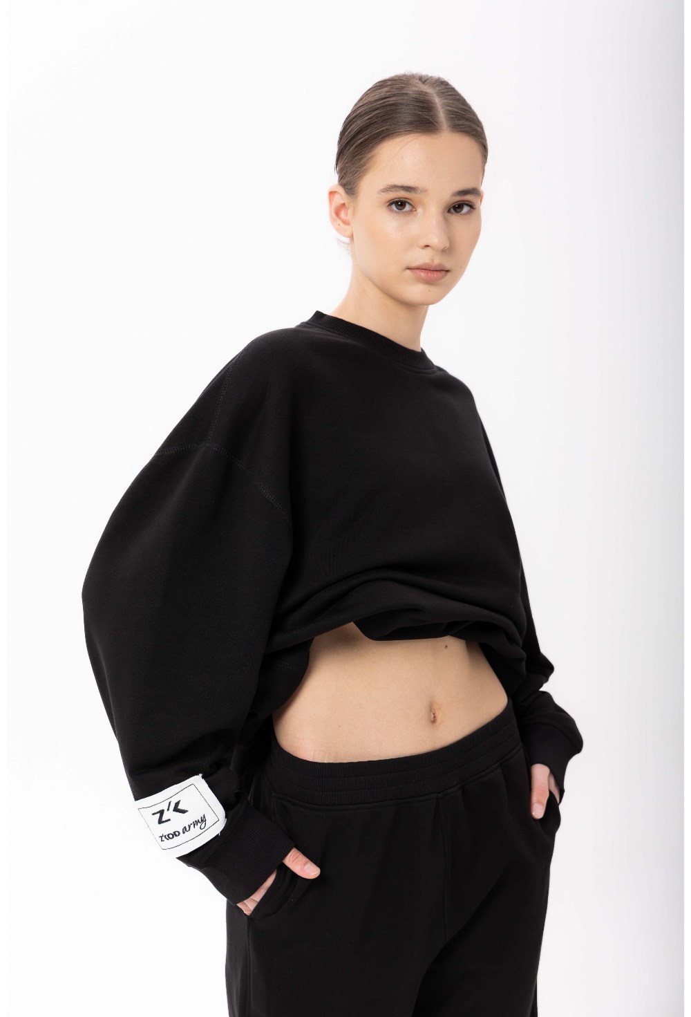 Tween black suit - photo 57434