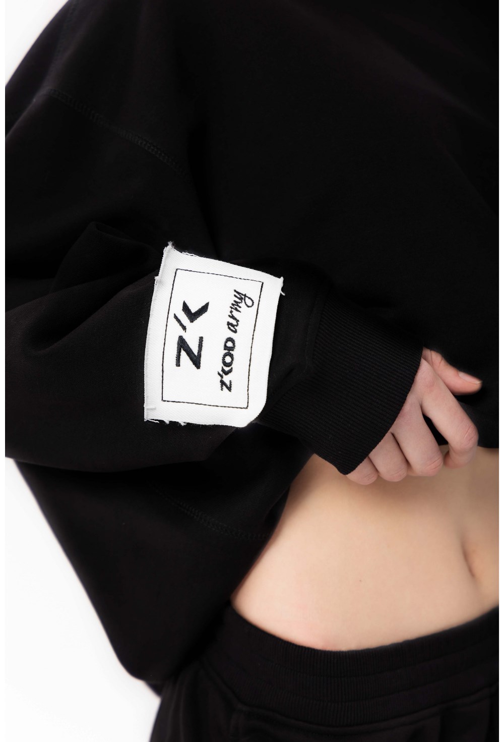Tween black suit - photo 57435