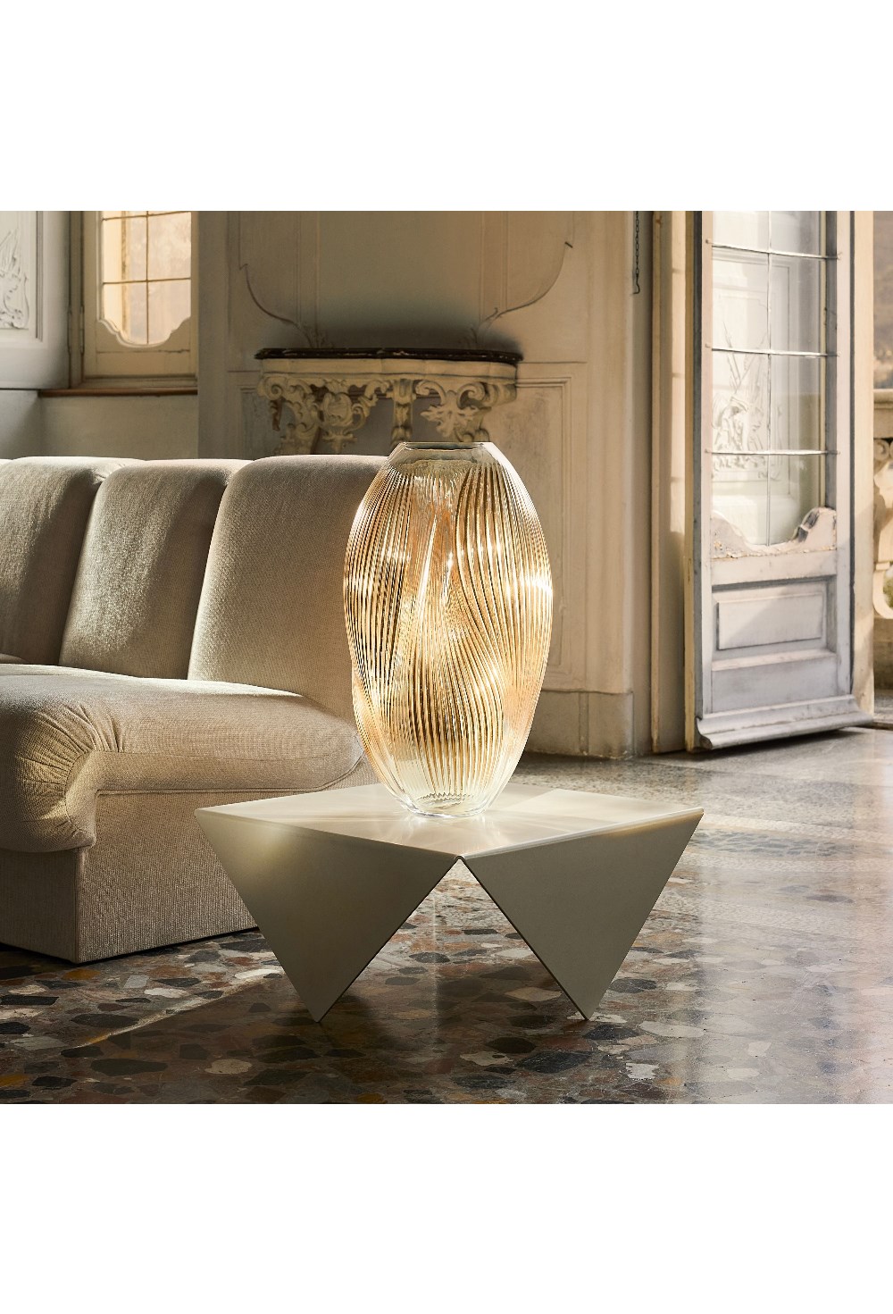 Alizé XXL Vase with pink gold leaves - photo 57995