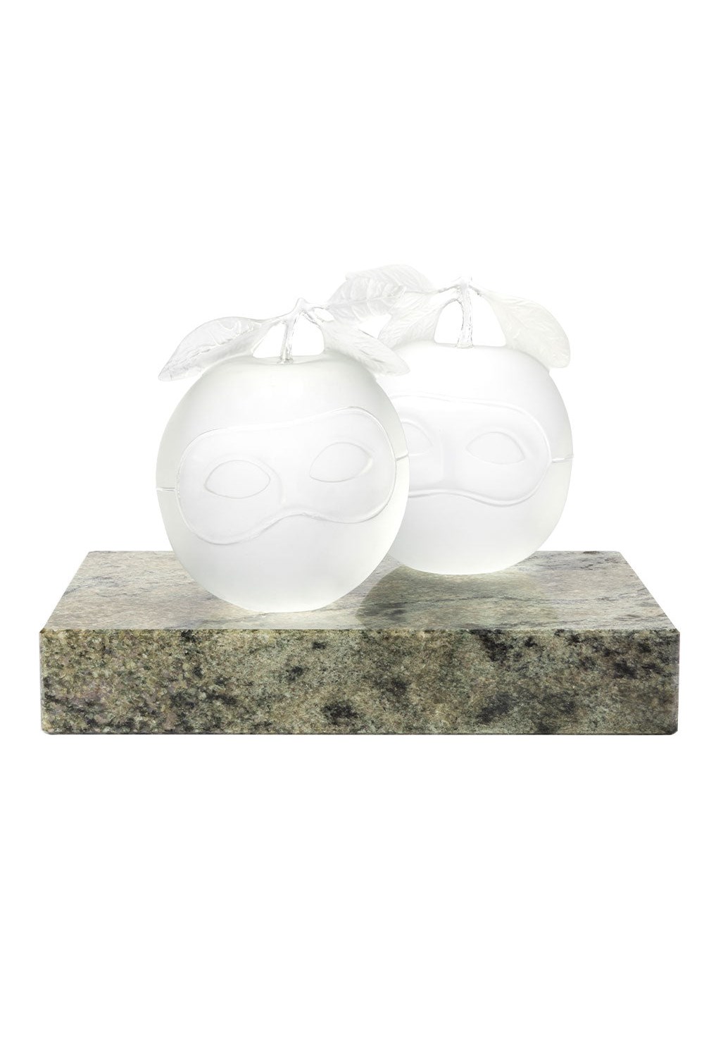 Le Prêtre marié - Left Apple, René Magritte and Lalique, 2023 - photo 58599