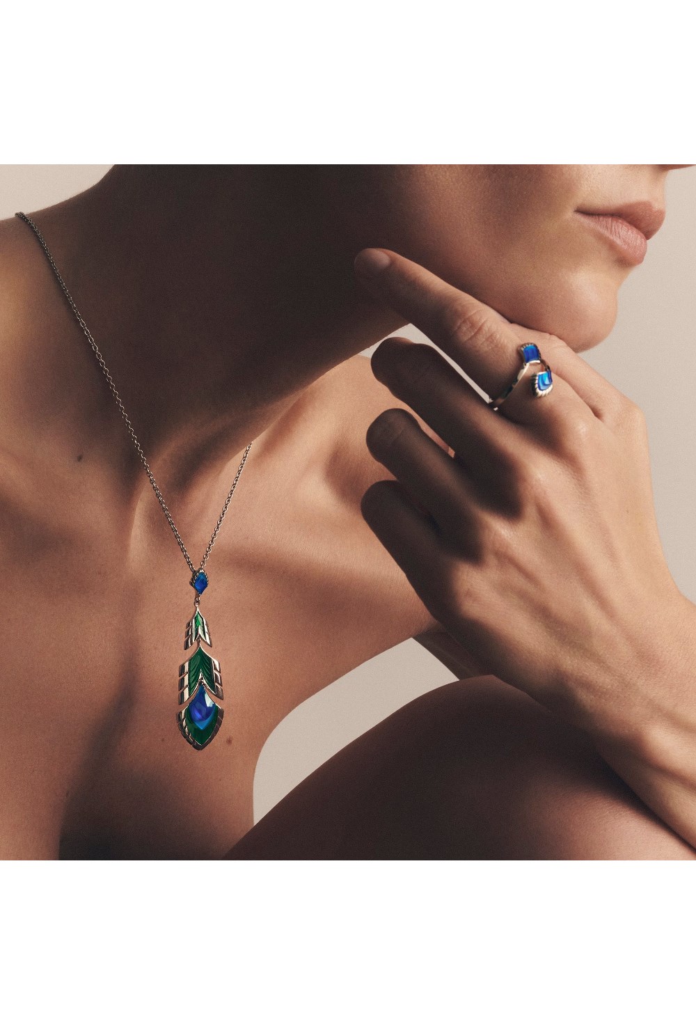 Paon Pendant - photo 58990