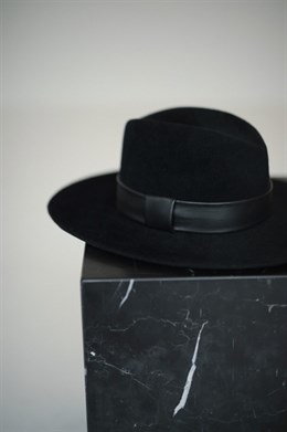 Black fedora