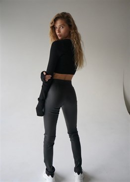 Leather leggings