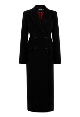 Women's black fitted coat