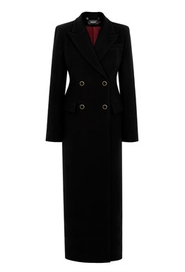 Women's long fitted coat