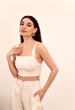 Silk top with elastic band