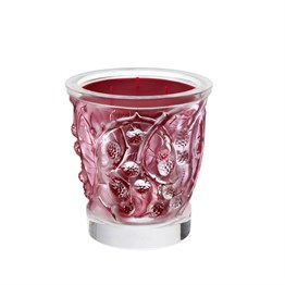 A candle ?pines