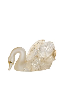 Swan head down sculpture