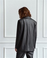 Voluminous masculine cut eco leather jacket - photo 15549