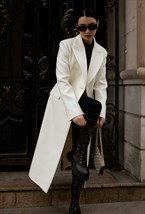 White fitted coat - photo 31734