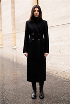 Women's black fitted coat - photo 31773