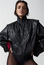 Bomber - photo 42873