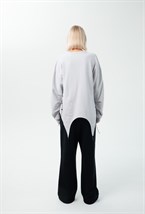 Sweatshirt with garters - photo 50326