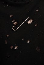 Three-dimensional hole punch T-shirt - photo 50403